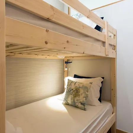 Rua De Camoes * Porto